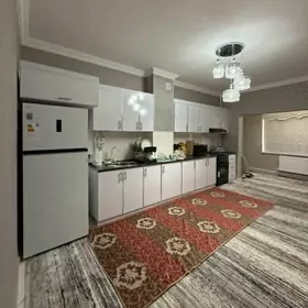 Änew 3-komnat 3-etaz