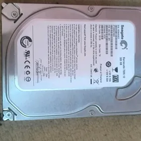 досткмй диск Seagate  320gb