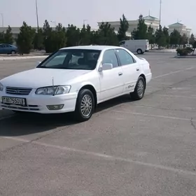 Toyota Camry 2000