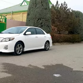 Toyota Corolla 2013