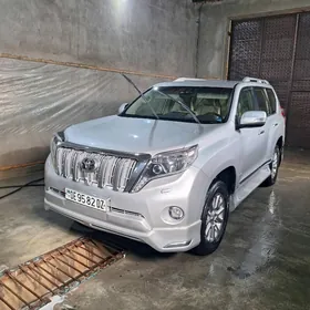 Toyota Land Cruiser Prado 2012