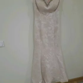 Вечерное платья