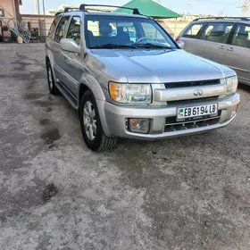 Infiniti QX4 2001
