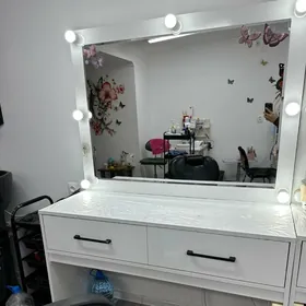 визажист стол