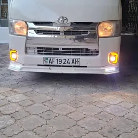 Toyota Hiace 2007