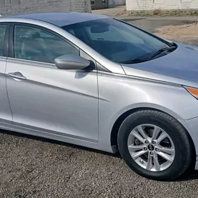 Hyundai Sonata 2012