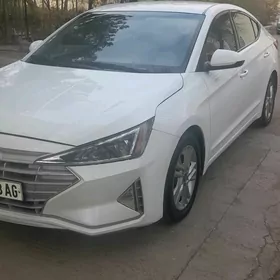 Hyundai Elantra 2020