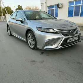 Toyota Camry 2021