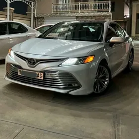Toyota Camry 2018
