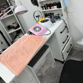 стол для маникюра