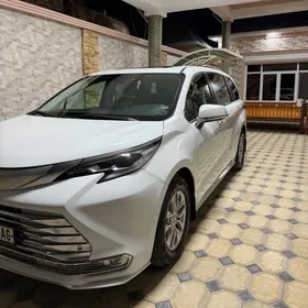 Toyota Sienna 2022