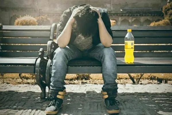 Barlagçylar ýetginjekleriň was-waslygyny süýji içgilerden görýärler