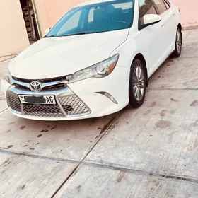 Toyota Camry 2016