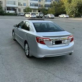 Toyota Camry 2013