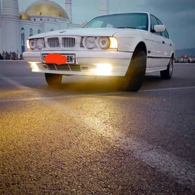 BMW 525 1990