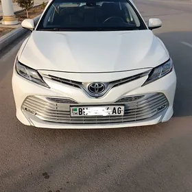 Toyota Camry 2018