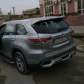 Toyota Highlander 2016