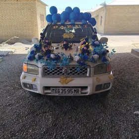 Nissan Pathfinder 2001