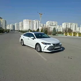 Toyota Avalon 2019