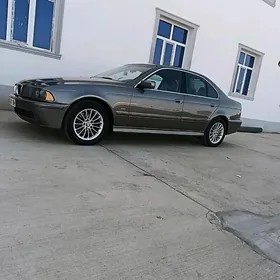 BMW E39 2003