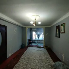 9 мкр. 1 этаж 4 комнаты 