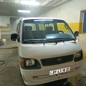 Toyota Hiace 2003