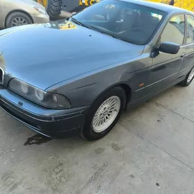 BMW E39 1999