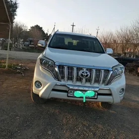 Toyota Land Cruiser Prado 2014