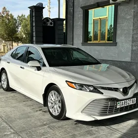 Toyota Camry 2020