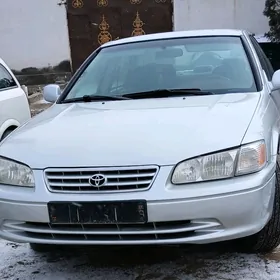 Toyota Camry 1999