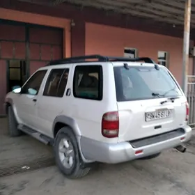 Nissan Pathfinder 2003