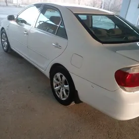 Toyota Camry 2004