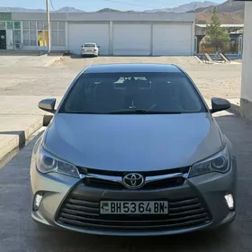 Toyota Camry 2017