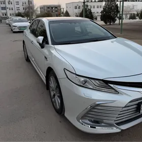 Toyota Camry 2023