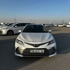 Toyota Camry 2020