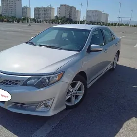 Toyota Camry 2013