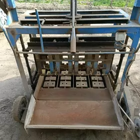 Beton kerpiç stanogy