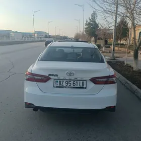 Toyota Camry 2022