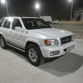 Nissan Pathfinder 2002