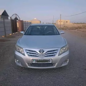 Toyota Camry 2010