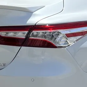 Orginal fara yzky Camry 18/20