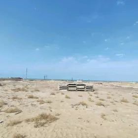 Участок под дом или дачу.