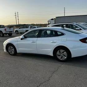 Hyundai Sonata Hybrid 2020