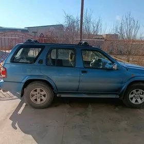 Nissan Pathfinder 2003
