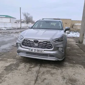 Toyota Highlander 2020