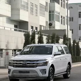 Ford Expedition 2023