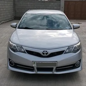 Toyota Camry 2013