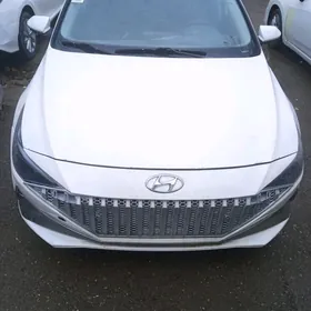 Hyundai Elantra 2021