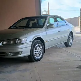 Toyota Camry 2000