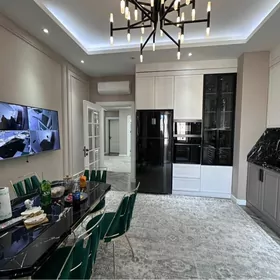 Gurtly Liftli 3-komant 3-etaz